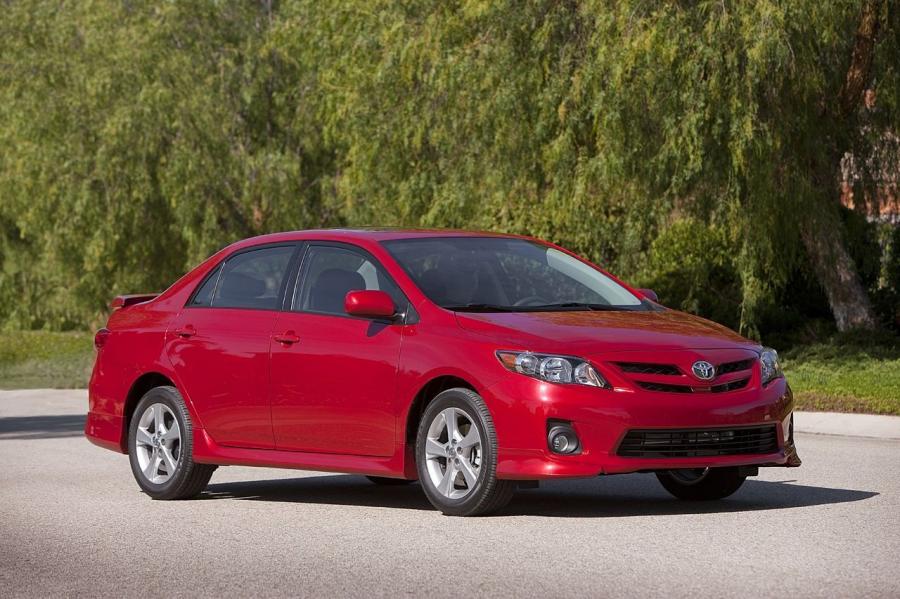  Toyota Corolla 2011 года  (фото 73 из 76)